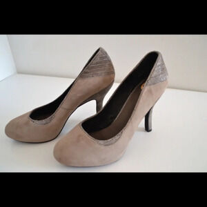 Auri Pumps